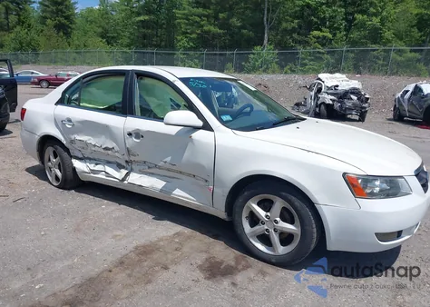 2008 Hyundai Sonata Limited/Se z USA, uszkodzony, nr VIN 5NPEU46C08H299636
